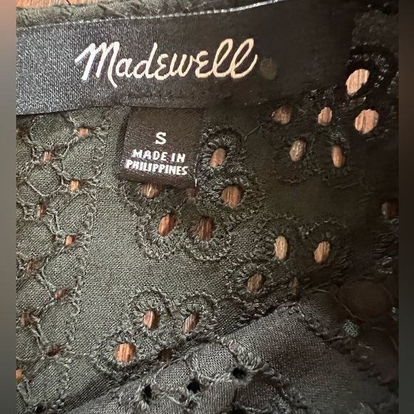 Madewell Eyelet
Tiered Button-Back
Blouse - Picture 7 of 9